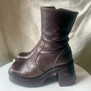 Steve Madden Vintage Petey 90s platform chunky square toe studded boots 9